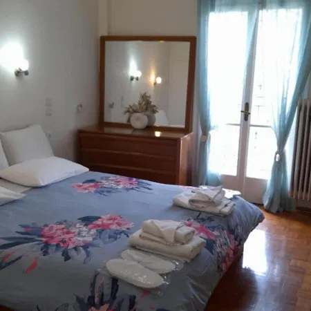 Georgia's Corfu Town Apartmán *