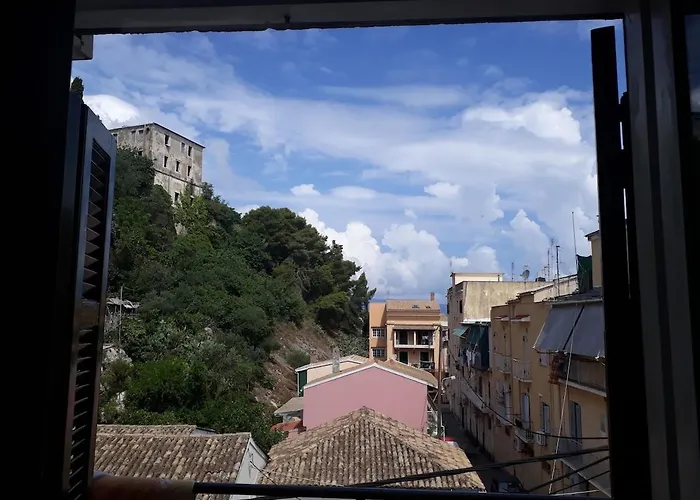 Georgia's Corfu Town Apartament Corfu (city)