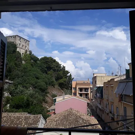 Georgia's Corfu Town Apartamento Corfu (city)