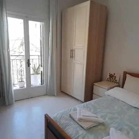Georgia's Corfu Town Appartement Corfu (city)